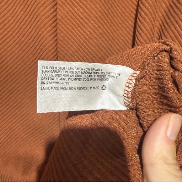 Ava & Viv Rust-Colored Long Sleeve Top - Size 3X - Picture 4 of 5